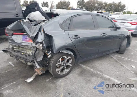 2021 Kia Forte Lxs из США, поврежденный, VIN 3KPF24AD1ME295202